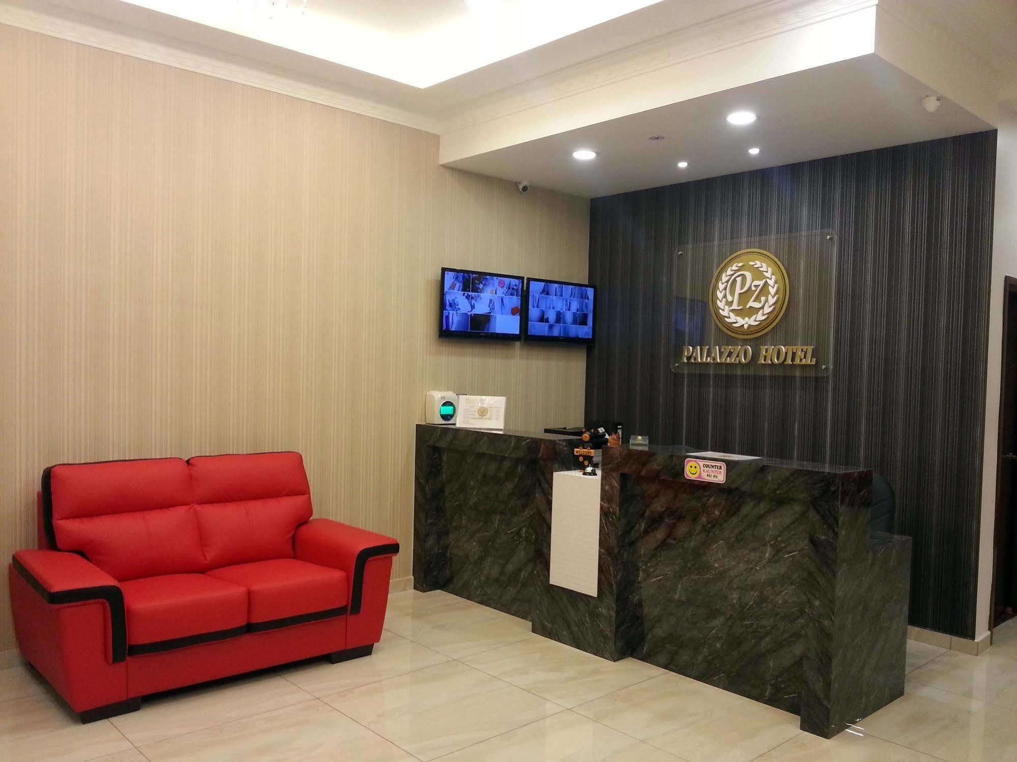 Palazzo Hotel Kulai Eksteriør billede