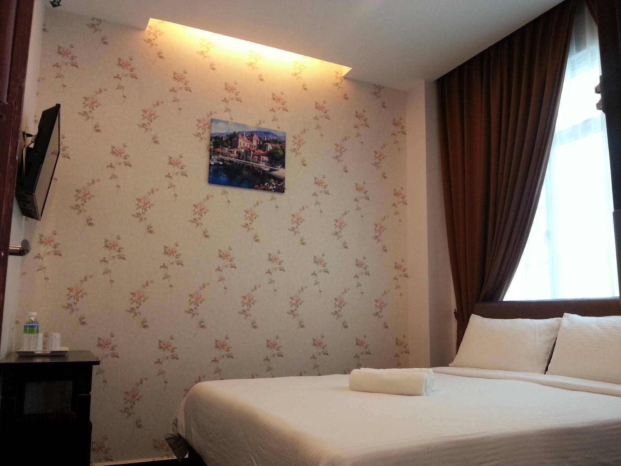 Palazzo Hotel Kulai Eksteriør billede