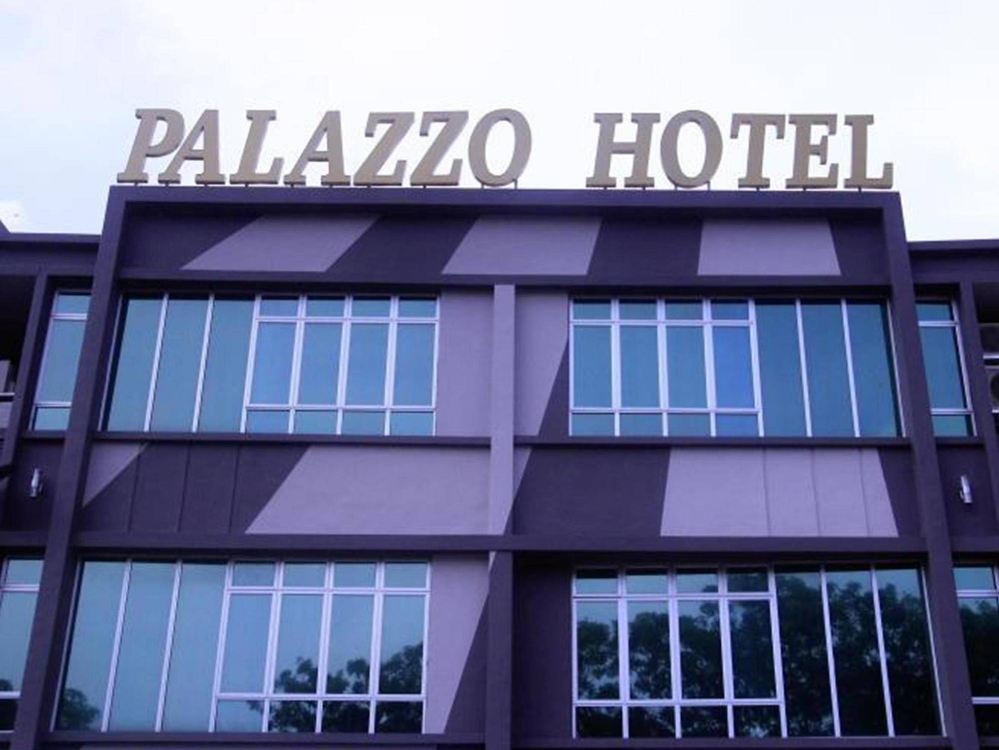 Palazzo Hotel Kulai Eksteriør billede