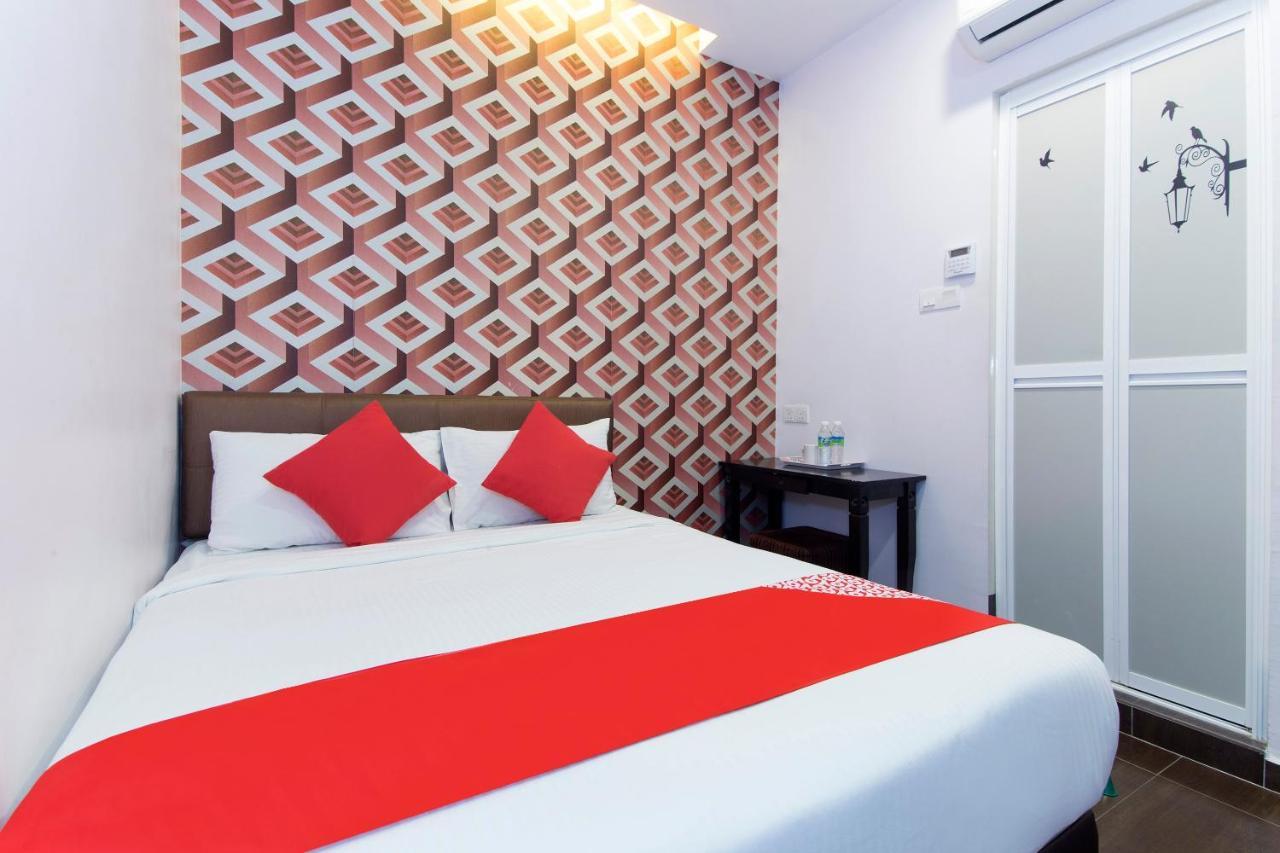 Palazzo Hotel Kulai Eksteriør billede