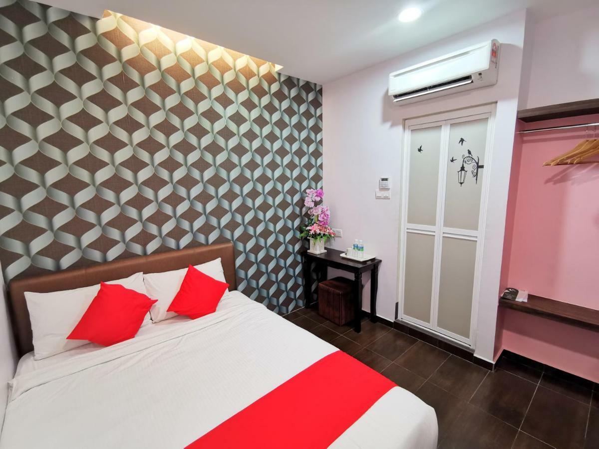 Palazzo Hotel Kulai Eksteriør billede