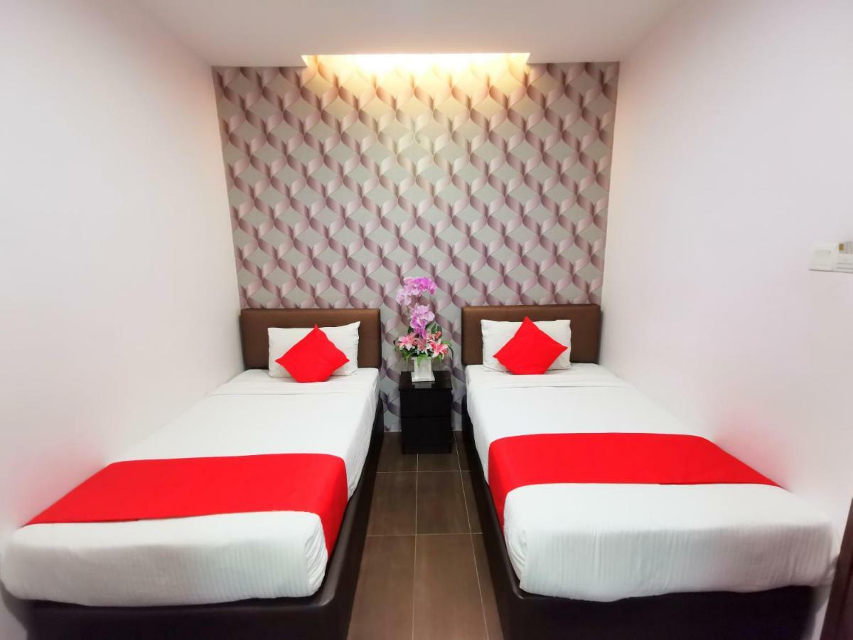 Palazzo Hotel Kulai Eksteriør billede